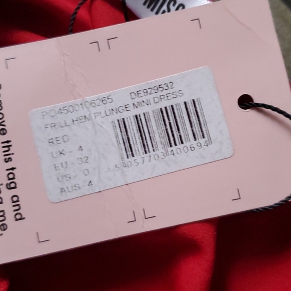 Missguided Frill Hem Plunge Mini Dress Red - Picture 5 of 8